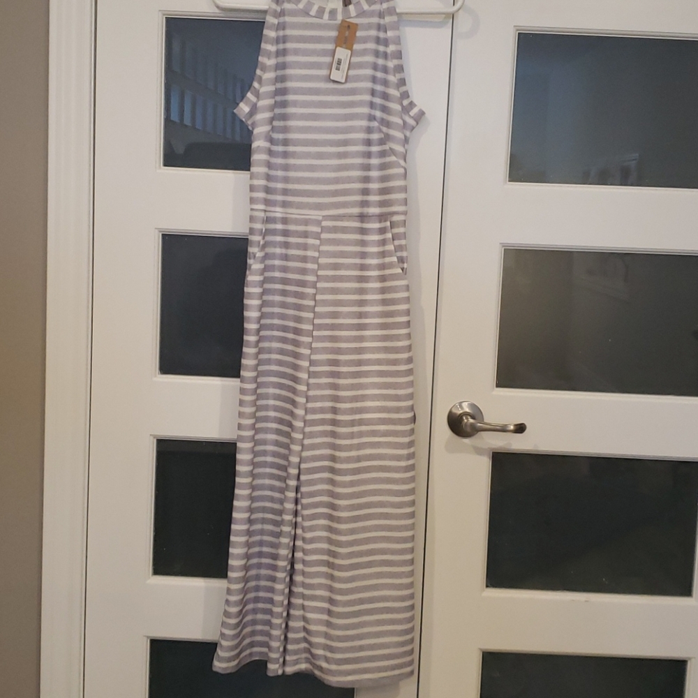 Jumpsuit - Picture 3 of 3